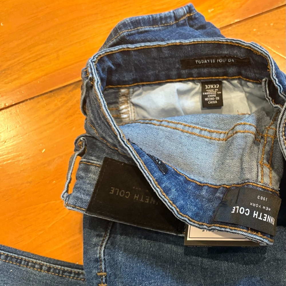 Kenneth Cole NWT Jeans - Picture 3 of 3